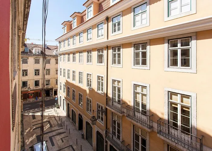 Correeiros Downtown Duplex & Deluxe Apartment